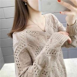 Ladies Solid Color Hollow Bat Sleeve Sweater V-neck Long Fashion Harajuku Top Loose Crops Winter Warm Clothing 210922