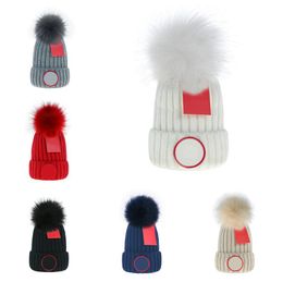 Fashion CANADA Winter Knitted hat Real Fur Hat Women Thicken Beanies Raccoon Pompoms keep Warm Girl Caps snapback pompon beanie Hats elastic cap CASQUETTE