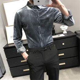 Fashion Polka Dot Velvet Shirts Men Business Formal Dress Shirts Spring Long Sleeve Casual Slim Shirt Social Streetwear Top 210527