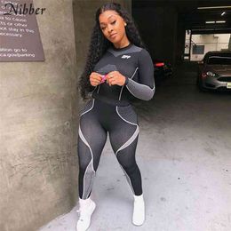 Nibber fashion stripe elastic tops fitness leggingss 2 two pieces set women full sleeve T-shirts Active Sportswear casual suits T200821