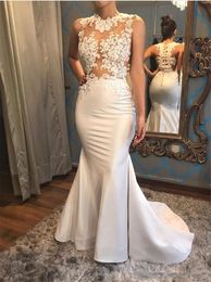2021 Elegant White Satin Mermaid See Through Prom Dress Lace Appliques Sleeveless Evening Gowns vestidos de noivas sexy