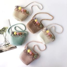 Handgefertigte Sommer Kindermädchen Umhängetasche Blume Strohbeutel Messengerbeutel Kinder Keys Münze süße Prinzessin Mini -Handtasche