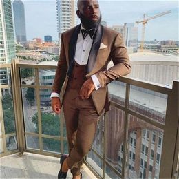 Classic Style One Buttone Brown Groom Tuxedos Shawl Lapel Wedding/Prom/Dinner Groomsmen Men Suits Blazer (Jacket+Pants+Vest+Tie) W1453