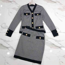 Fall Vintage Plaid Korean Sweat Suits Two Piece Set Women Knitted Cardigan Coat + Bodycon Skirts Casual Skirt And Top 210514