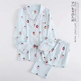 Fresh 100% gauze cotton pajamas sets women spring summer Japanese kawaii Strawberry homewear casual long-sleeve women sleepwear 211112