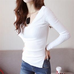 South Korea to spring club sexy low v-neck side split knitting render unlined upper garment of cultivate one's morality long 210604