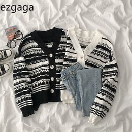 Ezgaga Knit Cardigan Women Autumn Fashion V-Neck Jacquard Loose England Style Vintage Sweater Loose Outwear Streetwear 210430