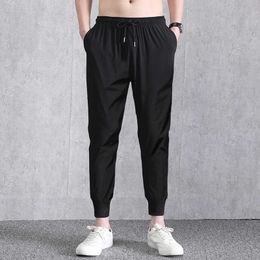 Men Joggers Pants 2021 Spring OutDoor Casual SweatPants Men Straight Trouser Elastic Waist Baggy Pants Men's Clothing Y0811