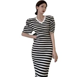 Retro French slim bag hip striped dress puff sleeve bottoming knit skirt long summer Korean fashion women's clothing 210520
