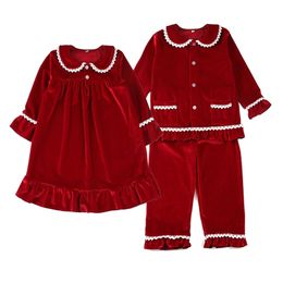 Boutique Fashion Velvet Fabric Toddler Sleep Suit Christmas Baby Pyjamas Set Lace Girls Sleepwear 211130