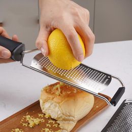 Multifunctional Cheese Grater Tools Parmesan Cheese Lemon, Ginger, Garlic, Nutmeg, Chocolate, Vegetables, Fruits Stainless Steel TX0112