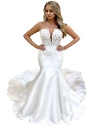 2022 Graceful Satin Lace Wedding Dress Mermaid Style Plunging V-neck Open Back Floral Applique Bridal Dresses Plus Size Women Guest