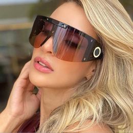 Sunglasses 2022 Mask Goggles For Women Fashion One Piece Square Sun Glasses Oversized Ladies Gradient Eyeglasses UV400