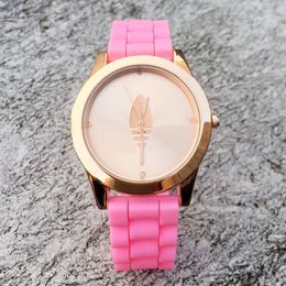 Brand Watches Women Men Unisex clover 3 Leaves leaf style Silicone Strap Analogue Quartz Wrist watch AD14298K