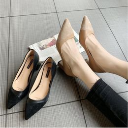 2022 scarpe da donna primavera nuova versione coreana cuciture punta a punta tacchi alti tacco spesso bocca bassa scarpe singole moda lavoro all'ingrosso quattro