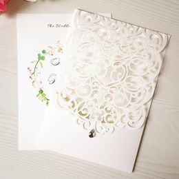 Greeting Cards 100pcs Vertical Laser Cut Wedding Invitations With Rhinestone Personalised White Lace Floral Pocket For Birthday Invites