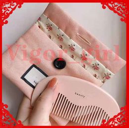 Designer Hair Brushes Pink Wooden Comb With a Pocket Styling Tool Girl Hairs Beauty Product