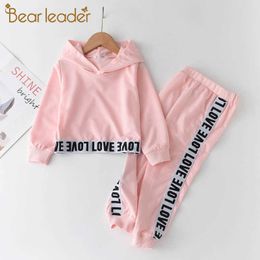Bear Leader Kids Letter Print Clothes Fashion Girls Active Hooded Outfits Spring Autumn Baby Clothes Sets Long Sleeve Suits 210708