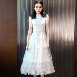 Summer Hollow Out Sleeveless Two Layers Mesh Splice Tulle Dresses Elegant Party Dress Sexy Lace Floral White Women Dress 210515