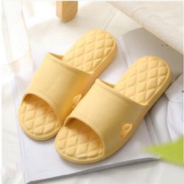 Women Sandals White Black Yellow Slides Slipper Womens Soft Comfortable Home Hotel Beach Slippers Shoes Size 35-40 03