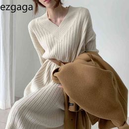 Ezgaga Knitted Sweater Dress Women V-Neck Solid Sashes High Waist Dresses Base Outwear Long Sleeve Midi Dress Elegant Vestidos 210430