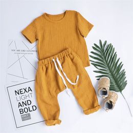 Moda Bebek Giyim Seti 4 Katı Renk Keten Pamuk Daire Boyun Kısa Kollu Gömlek Harem Pantolon 2 Parça Erkek Çocuk Giysileri 26mx L2