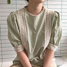 Summer White Casual Fashion Sweet Retro Round neck Stitching Lace Hollow Design Loose Puff Sleeve Shirt Women16F1012 210510