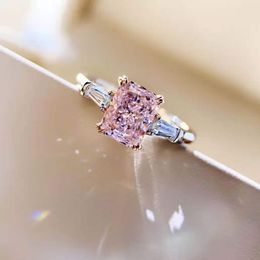 HBP Square Pink Diamond 2 Carat 18K Platinum Ring AU750 Alto Diamante de Diamante de Carbono Moda