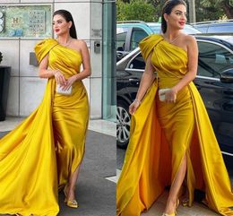 Sexy One Shoulder Prom Dresses with Detachable Skirt High Split Satin Hot Gold Plus Size Arabic Aso Ebi Evening Reception Gown