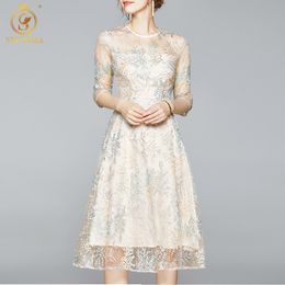 Fashion Designer Summer Party Dress Women's Half Sleeve Elegant Mesh Flower Embroidery Knee-Length Vestidos 210520