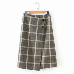 Women's Retro Checkered Button High Waist A-Line Knee-Length Skirt With Irregular Slits Temperament All-Match 210521