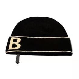 Caps Winter wool Knitted Hat For Men Women Design Fashion Hip Hop Letter Solid Skull Beanie Caps Casual Warm Thick Cap Black white Hats