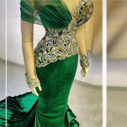 Green Velour Prom Dress for African Girl Illusion Long Sleeves 2022 Beads Crystal Mermaid Party Gown Evening robes de soirée