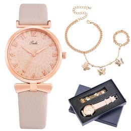 Wristwatches Ladies Watch Bracelet Gift Set Women Solid Colour Quartz Leather Butterfly Hand Chain With Rings Birthday Box For Wife