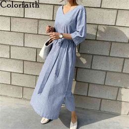 Colorfaith New Spring Summer Women Dress Loose Lace Up V-neck Half Sleeve Striped Split Cotton and Linen Long Dress DR1125 210325