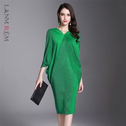 Women Summer Dress Round Neck Three Quarter Batwing Sleeves Dresses Loose Large Size Pleated Fashion 2H236 210526