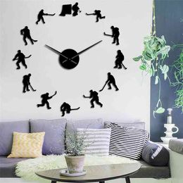 Hockey Sport Wall Hanging DIY Large Wall Clock Ice Hockey Players Silhouette Mirror Stickers Home Decor Wall Watch Gift For Man 210325