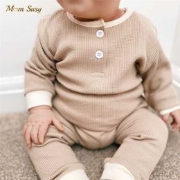 Doğan Bebek Kız Erkek Pamuk Giysileri Set Nervürlü Kazak + Pantolon 2 adet Bebe Ev Takım Elbise Bahar Sonbahar Giyim Seti Kıyafet 0-2Y 220208