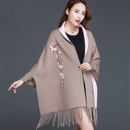 Knitted Cheongsam Shawl Coat Women Autumn And Winter Fringed Scarf Dual-use Long Thick Padded Cloak 210427