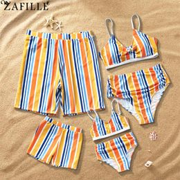 Girls In Boy Shorts Pics