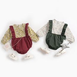 born Baby Girls Floral Long Sleeve Clothes Rompers Spring Autumn Fake Two Piece Toddler Triangle Jumpsuits 210429