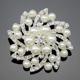 High Quality Imitation Ivory Pearl Flower Brooch With Diamante Wedding Cake Big Floral Pins Women Bag Pins FashionHijib Clip Good Quality