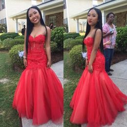 New Arrival Mermaid Prom Dress Sweetheart Sleeveless Fit and Flare Red Prom Dresses Lace Appliques Illusion Bodice Evening Gown