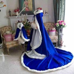 Custom Made Stunning Royal Blue Long Winter Bridal Capes Wedding Cloaks Faux Fur Winter Wedding Warm Bridal Cloaks
