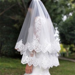 2 Tiers Short Wedding Veils with Sparkle Sequins Lace Edge Cover Face Bridal Veil with Comb Wedding Accessories NV7115274H
