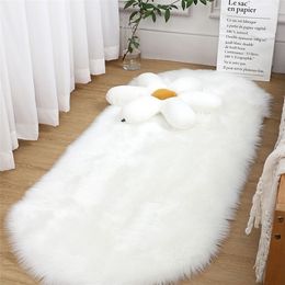 Oval Fluffy Living Room Carpet Soft Faux Fur Plush Bedroom Bedside Carpets Girl White Home Decoration Rugs Furry Floor Mats 220301