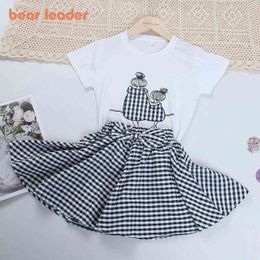 Bear Leader Teens Girl Clothing Suits 2022 New Korean Style Cartoon Print T Shirts and Plaid Shorts 4-13 Years Teens Kid Clothes Y220310