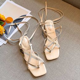 Women Ankle Lace-Up Sandals 2021 Summer Roman Style Cross Strap High Heels Fashion Narrow Band Shoes Square Toe White Y0721