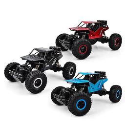 1 : 16 2.4GHz Alloy Remote Control Climbing Car Toy