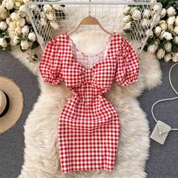 Chic Women Fashion Sexy Retro Square Neck Lattice Waist Thin Short Sleeve Package Hip Dress Vestidos R617 210527